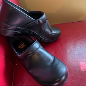 Dansko 40 Shoes